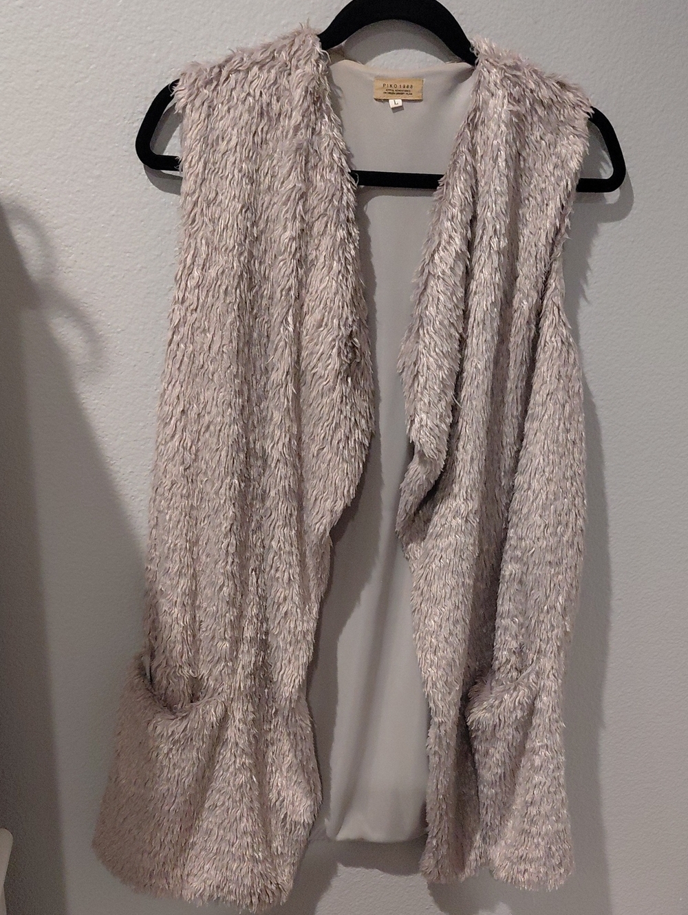 Piko 1988 Plush Open Front Vest in Light Beige